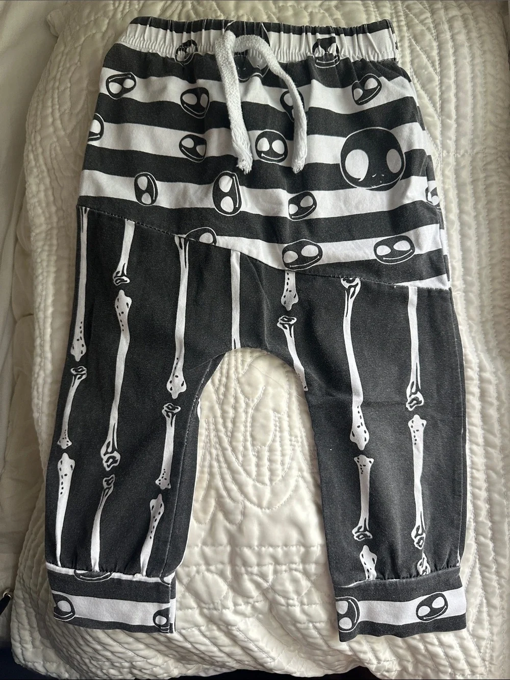 Adorable Baby kid outfit Jack the skeleton size 9-12 months